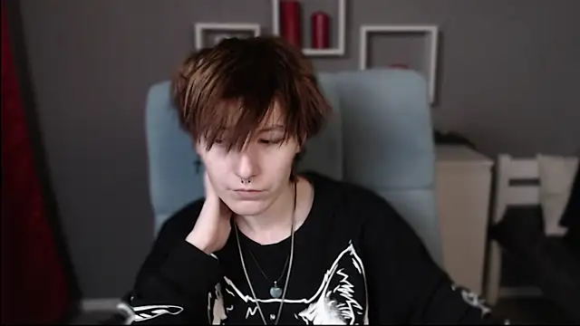 guitarandangell online show from November 19, 4:56 am