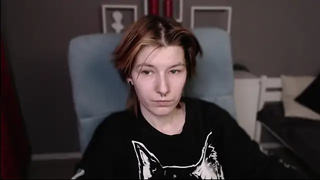 guitarandangell online show from February 16, 7:37 am