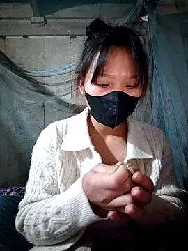 linh-miu99 online show from November 24, 2:22 am