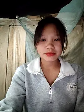 linh-miu99 online show from March 3, 1:39 pm