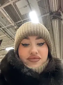 KiraSunshine online show from December 1, 4:06 am