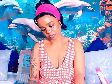 Cherrybootyjoy online show from November 16, 6:19 am