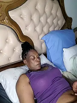 Snapshot of Hotcougar chatting on December 13, 9:09 pm Hotcougar online show from December 13, 9:09 pm