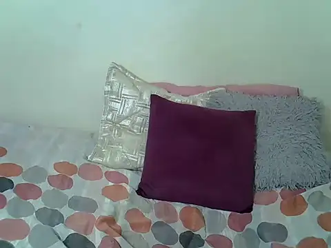 CrystalMelanin online show from December 19, 3:02 am