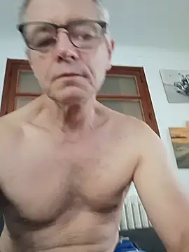 Snapshot of Sexyfab65 chatting on July 10, 11:24 am Sexyfab65 online show from July 10, 11:24 am
