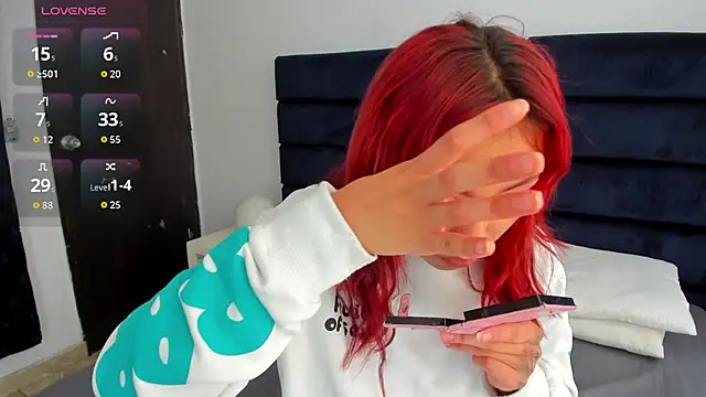 melanie roux   online show from November 25, 12:16 pm