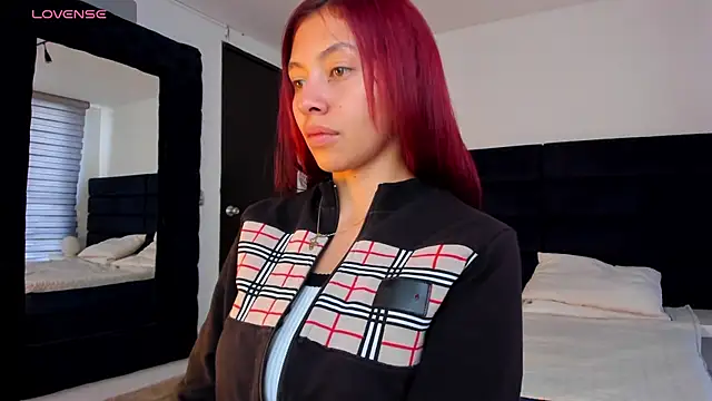 melanie roux   online show from January 6, 12:20 pm