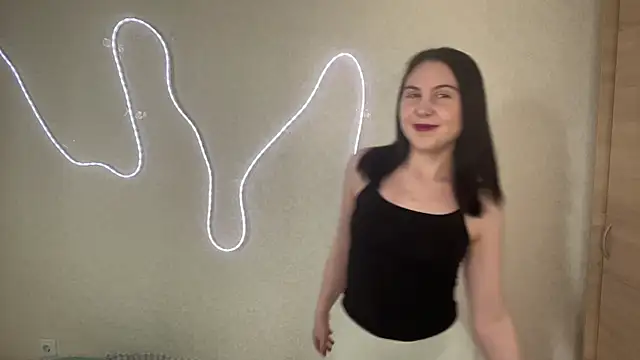 MyraLitterers online show from May 29, 3:32 pm