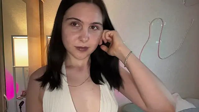 MyraLitterers online show from June 30, 4:19 pm
