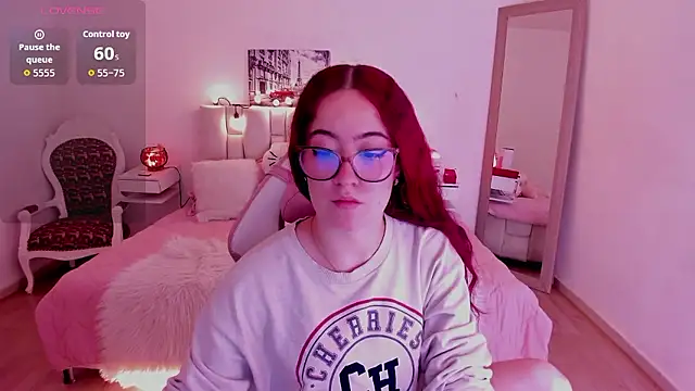 Amaraa couper1 online show from January 8, 4:04 am