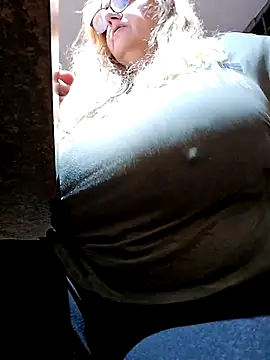 JennyInVegas online show from March 19, 3:05 pm