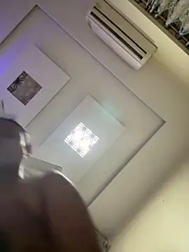 Snapshot of heenashai chatting on October 30, 9:04 pm heenashai online show from October 30, 9:04 pm