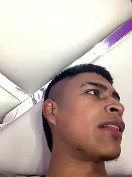 Emiliano Reyes online show from November 23, 6:57 am