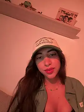 Snapshot of valeriahornier chatting on March 19, 11:31 pm valeriahornier online show from March 19, 11:31 pm