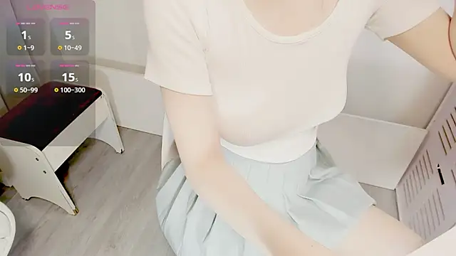 mimi babyyy online show from May 28, 5:32 pm