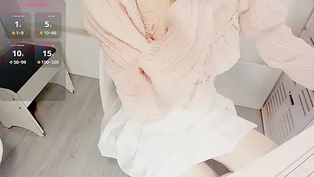 mimi babyyy online show from May 29, 1:09 pm