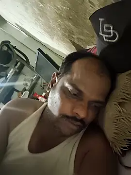 RNlov online show from February 17, 5:41 pm