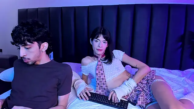 Snapshot of jennierrubyjane chatting on November 19, 9:59 pm jennierrubyjane online show from November 19, 9:59 pm