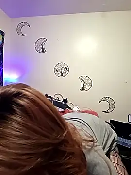 Snapshot of LoveLibz169 chatting on February 5, 1:21 am LoveLibz169 online show from February 5, 1:21 am