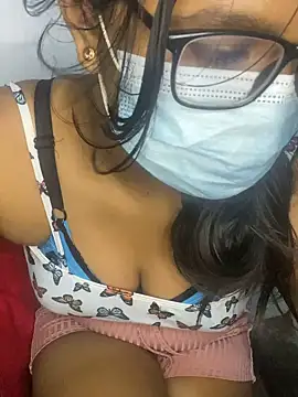 Snapshot of Luna_Babe25 chatting on October 31, 6:09 pm Luna Babe25 online show from October 31, 6:09 pm