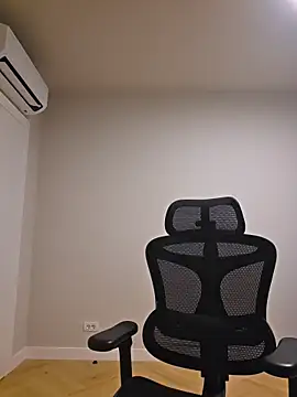 MiaRides19 online show from April 7, 8:20 pm