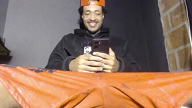 Anaconda larga online show from March 6, 2:46 pm