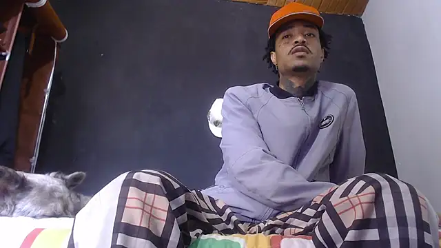 Anaconda larga online show from March 25, 2:01 pm