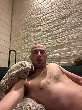 Rotteei1 online show from February 6, 6:18 am