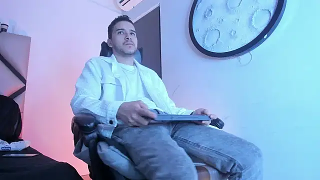 mike 257 online show from February 9, 11:25 am