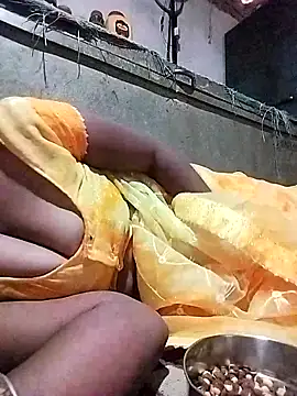 Hot cauple indian online show from March 25, 10:43 am