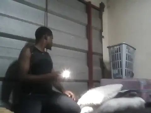 Snapshot of Supreme_makaveli chatting on February 26, 9:58 pm Supreme makaveli online show from February 26, 9:58 pm