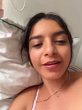 Snapshot of violeta365 chatting on April 18, 7:58 pm violeta365 online show from April 18, 7:58 pm