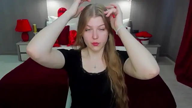 Stella Light online show from March 13, 11:50 am