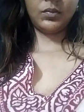 Snapshot of Aaliya_BigBoobs_1 chatting on June 24, 8:02 am Aaliya BigBoobs 1 online show from June 24, 8:02 am