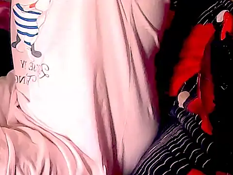 Snapshot of Indianqueen5 chatting on November 1, 11:23 am Indianqueen5 online show from November 1, 11:23 am