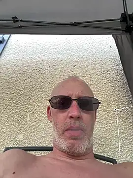 Snapshot of Cedric7653 chatting on June 25, 5:39 pm Cedric7653 online show from June 25, 5:39 pm
