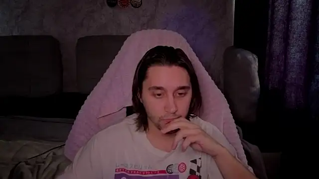 Snapshot of Pohyi_ chatting on March 2, 8:32 am Pohyi online show from March 2, 8:32 am