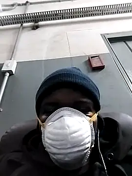 loVbRo1 online show from October 30, 9:37 pm