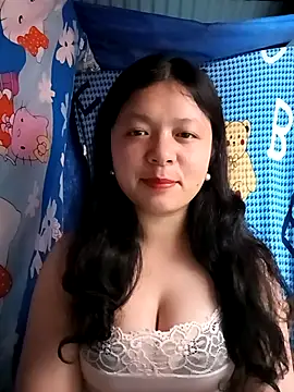 lisa-bae00 online show from February 22, 12:15 pm