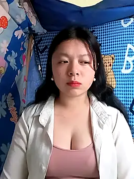 lisa-bae00 online show from March 10, 12:15 am