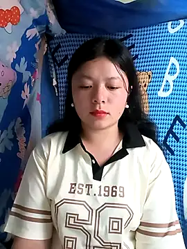 lisa-bae00 online show from March 25, 11:33 pm