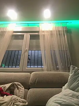 Snapshot of gitanoMad chatting on February 18, 10:39 pm gitanoMad online show from February 18, 10:39 pm