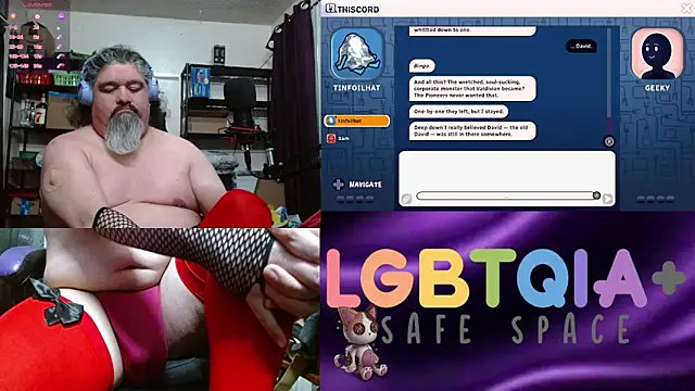 Snapshot of geekycastillo chatting on February 15, 7:51 am geekycastillo online show from February 15, 7:51 am