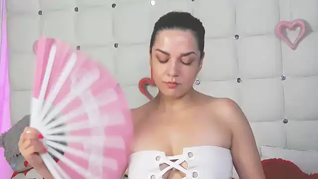 Snapshot of AlsouKass chatting on July 14, 6:18 am AlsouKass online show from July 14, 6:18 am