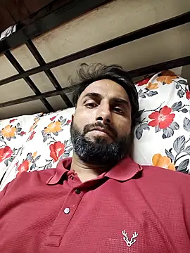 Snapshot of shail1987 chatting on March 20, 2:11 pm shail1987 online show from March 20, 2:11 pm