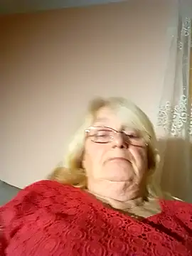 Snapshot of AmyLove353 chatting on October 24, 9:22 pm AmyLove353 online show from October 24, 9:22 pm