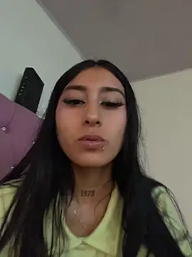 Violeet-Smith online show from April 16, 10:23 pm