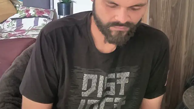 MakeMeAwareAah online show from April 12, 5:45 am