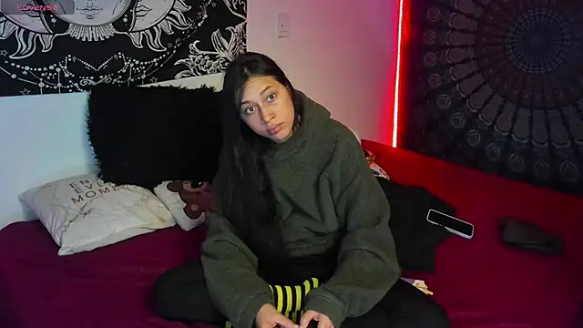 Snapshot of cleoo_jhonny chatting on November 9, 6:23 am cleoo jhonny online show from November 9, 6:23 am