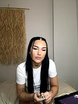 Snapshot of Gabbyys chatting on November 5, 8:31 pm Gabbyys online show from November 5, 8:31 pm